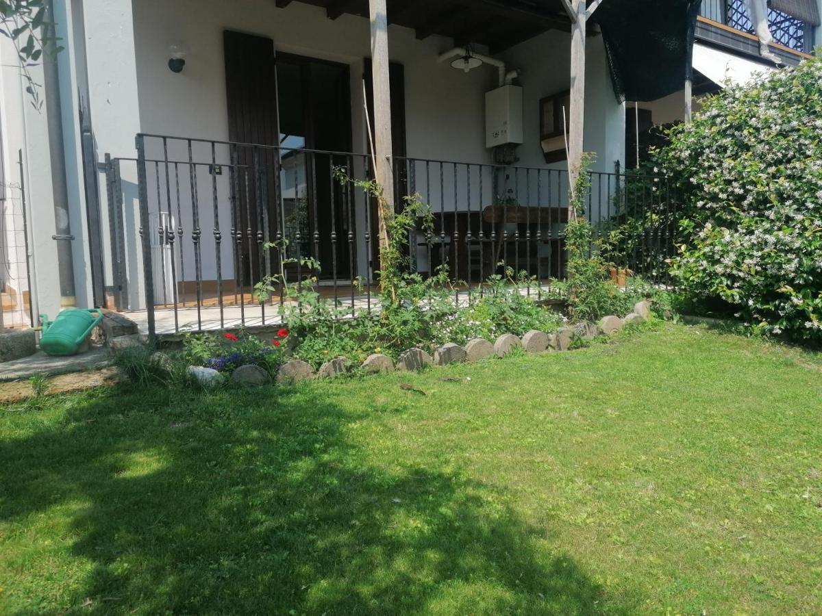 Casa Laghetto Villa Castellaro  Buitenkant foto